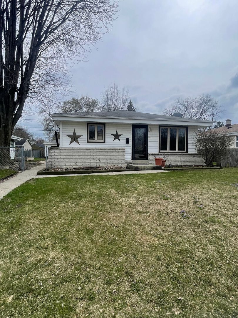 St Francis House: 2811 E Bolivar Ave.