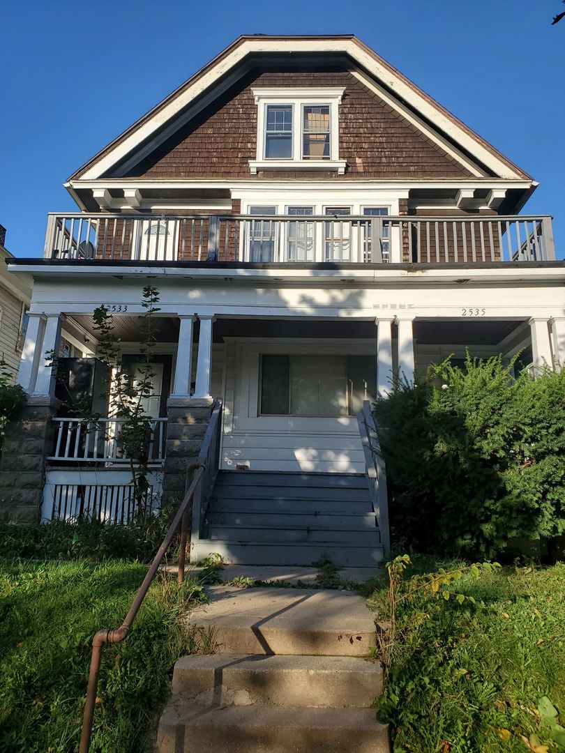 Milwaukee Apartment: 2533-2535 N 49th St.