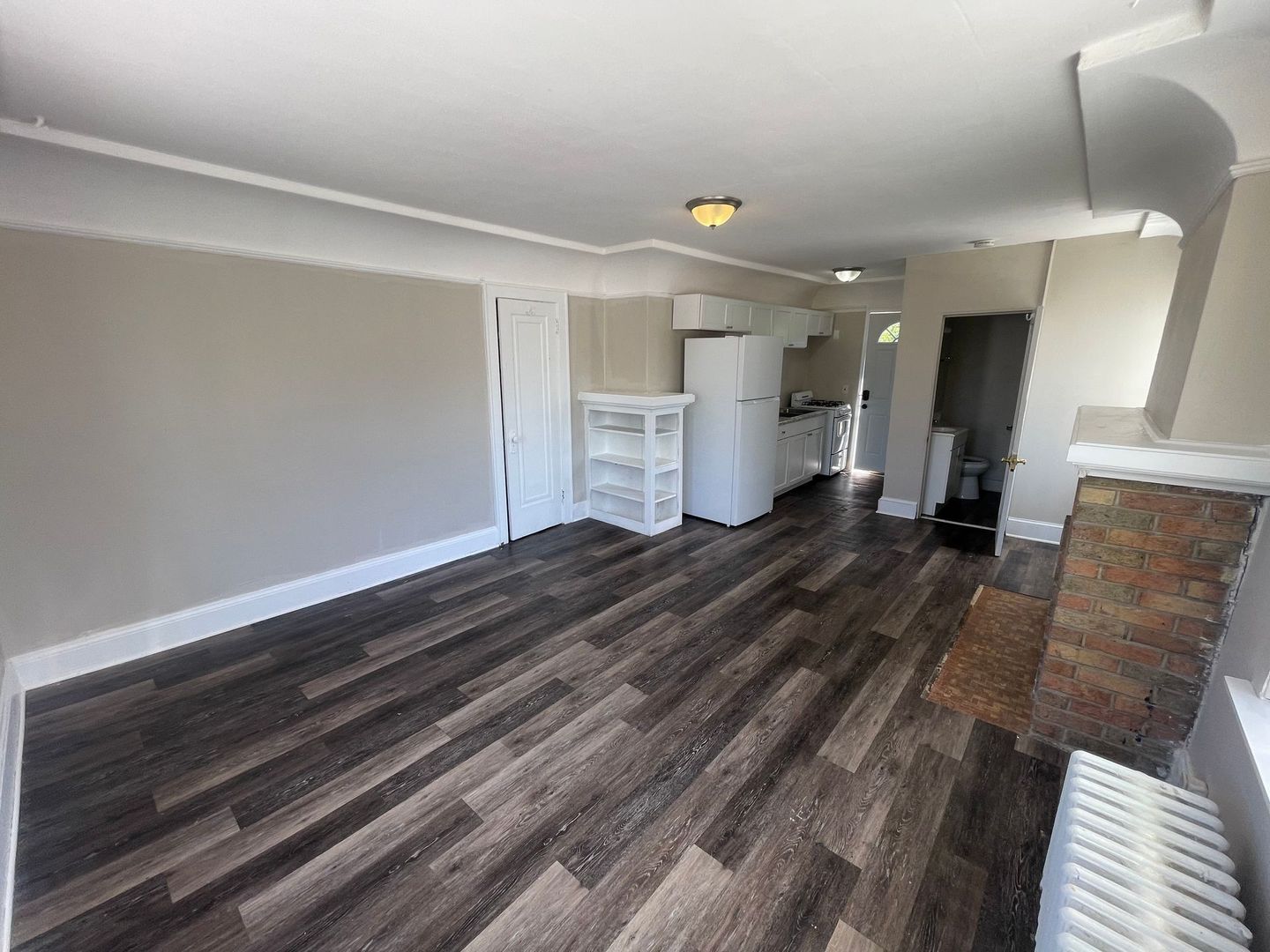 West Allis Apartment: 6901-6913 W. Mitchell Street