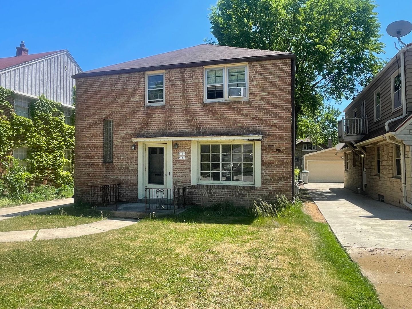 Milwaukee Apartment: 7135-7137 W Bluemound Rd.