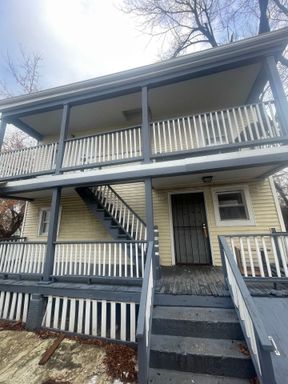 2 Bedroom Lower – photo 1