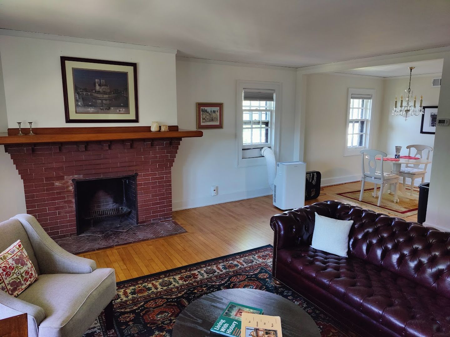 Milwaukee Apartment: 2245 N Lake Dr.