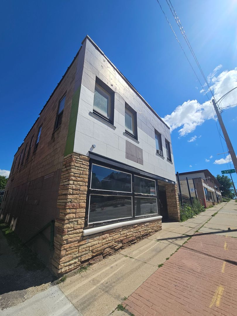 Milwaukee Apartment: 3240-3242 W. National Ave.