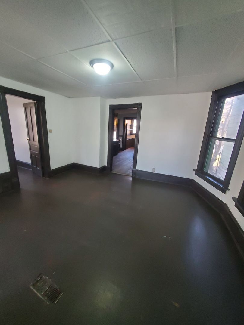 Milwaukee Apartment: 2868-2870 N 6th St.