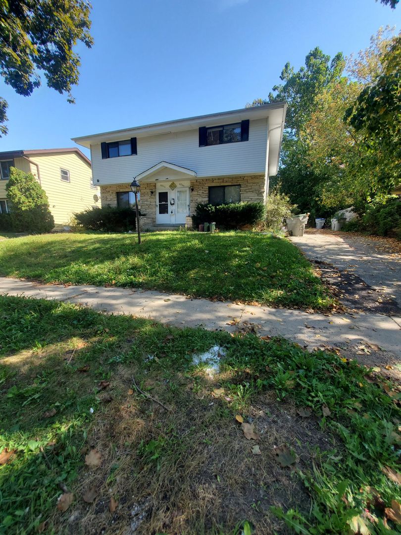 Milwaukee Apartment: 6264-6266 N Denmark St.