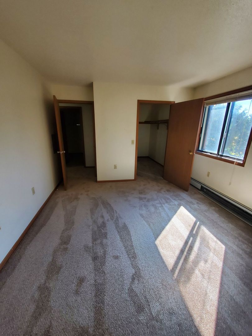 Milwaukee Apartment: 2329-2359 S 51st St.