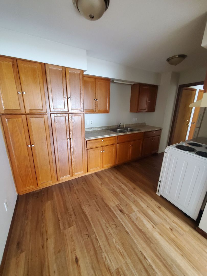 Waukesha Apartment: 405 N East Ave.