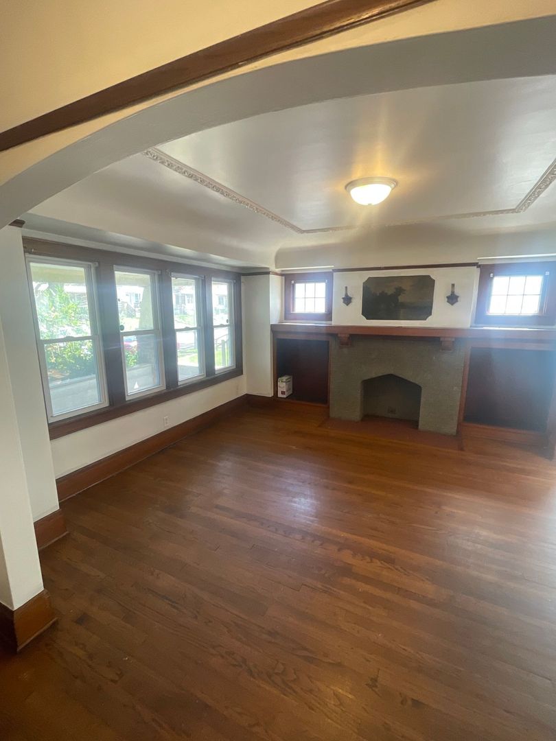 Milwaukee Apartment: 3859-3861 N 24th Pl.