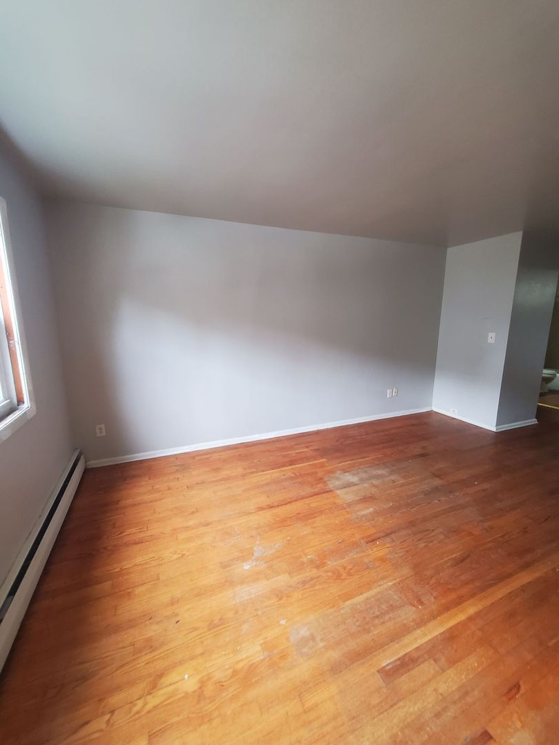 Milwaukee Apartment: 2517 W National Ave.