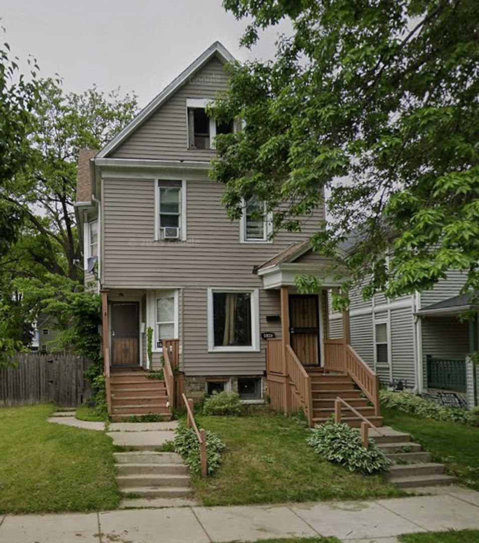 Milwaukee Apartment: 1927-1929 N 25th St.