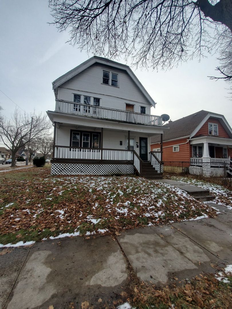 Milwaukee Apartment: 2203-2205 W Melvina St.