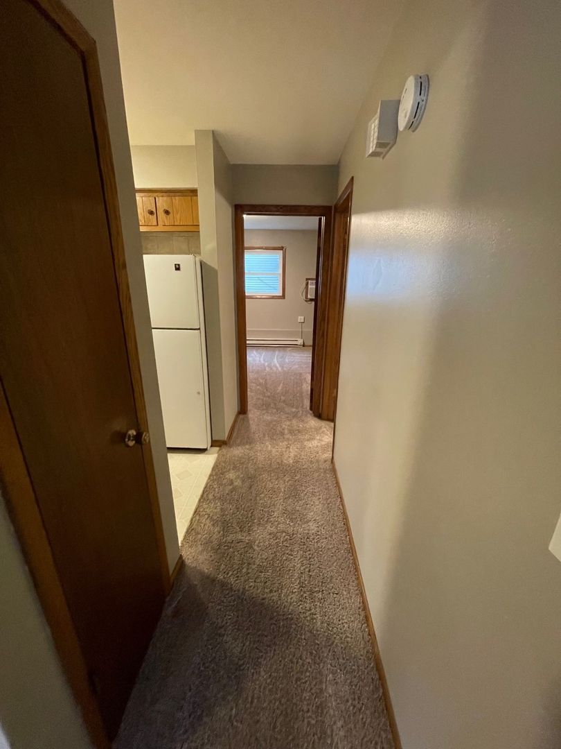 Waukesha Apartment: 449 Dunbar Ave