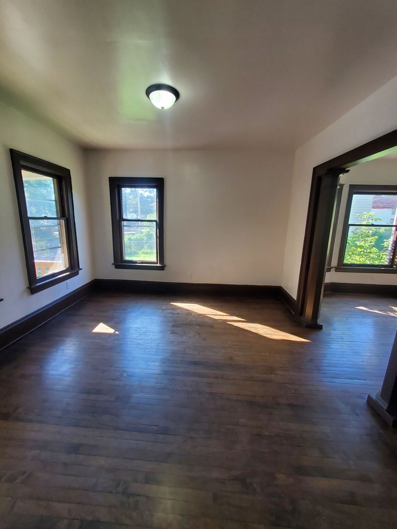 Milwaukee Apartment: 3045-3047 N 11th St.