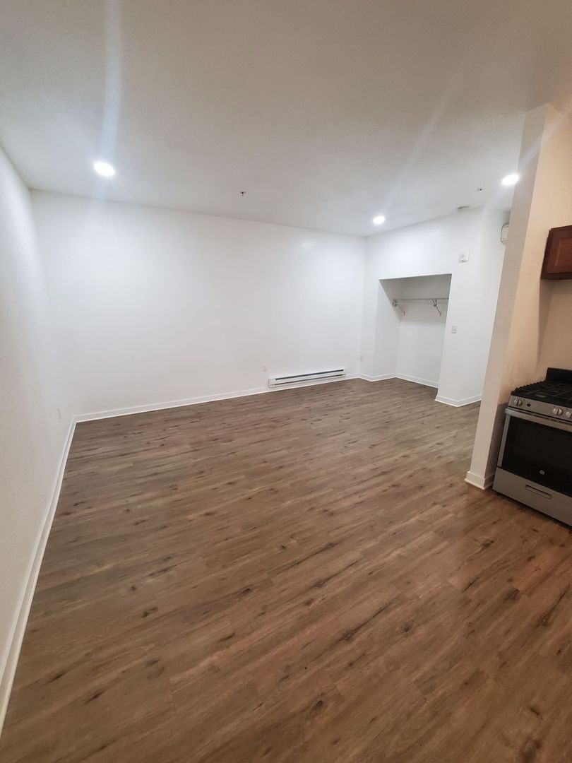South Milwaukee Apartment: 2001 10th Ave