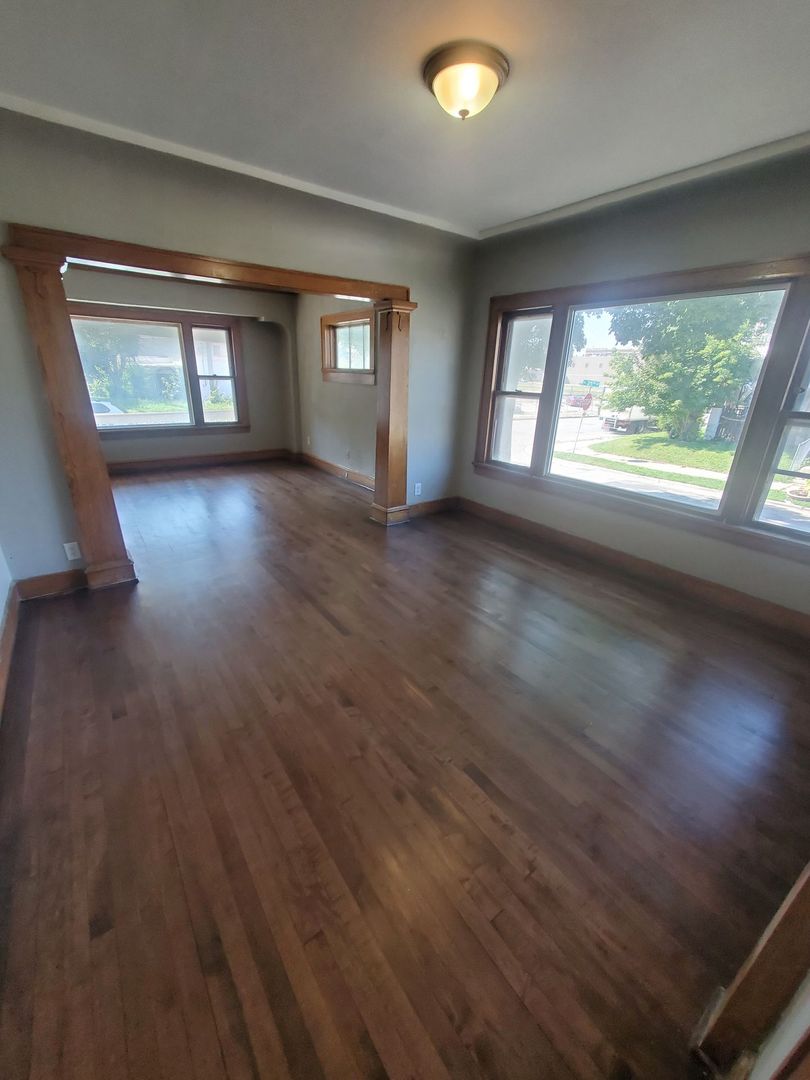 Milwaukee House: 2480 W Keefe Ave.