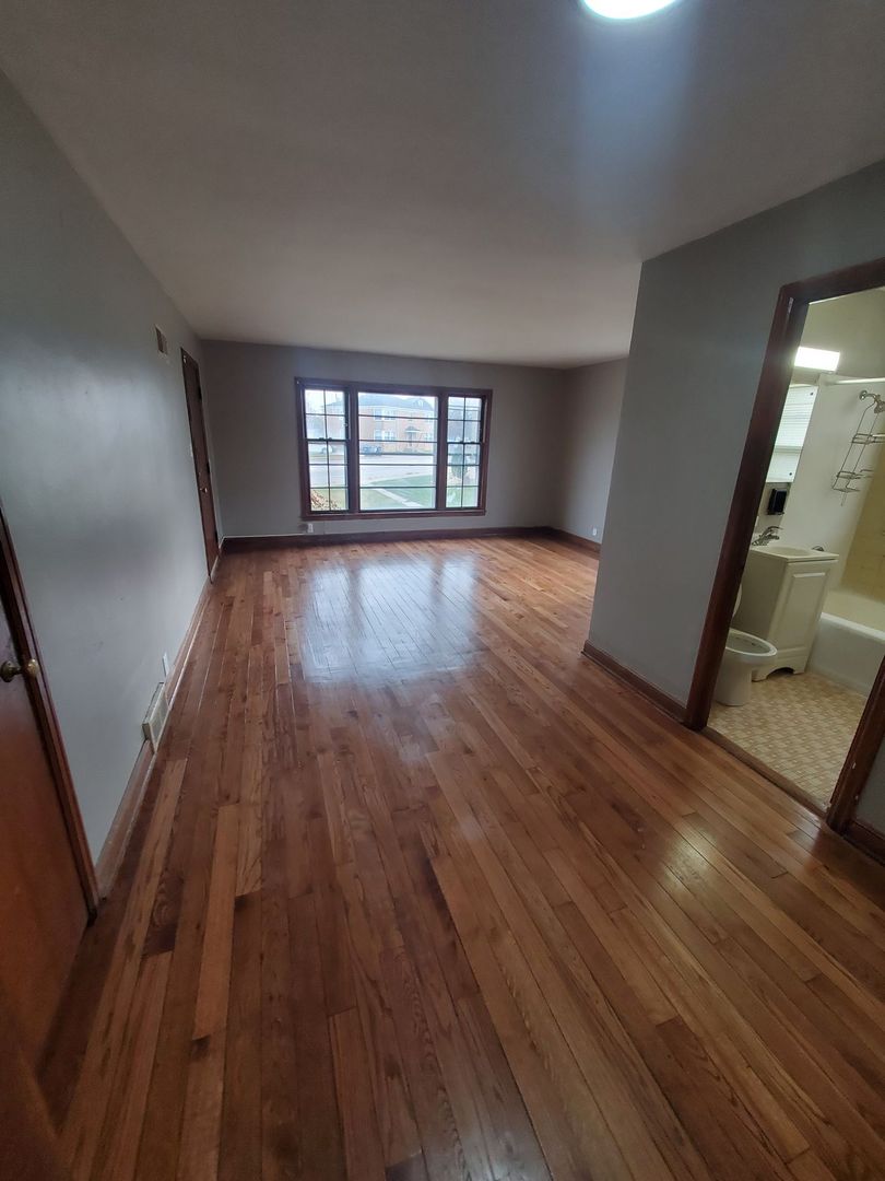 Milwaukee Apartment: 6069 W. Appleton Ave.