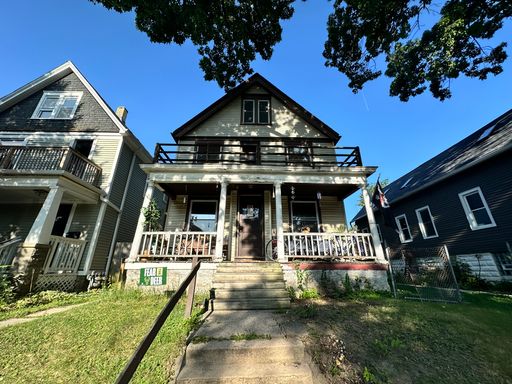 3 Bedroom Duplex Upper – photo 1