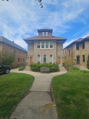 3 Bedroom Upper – photo 1