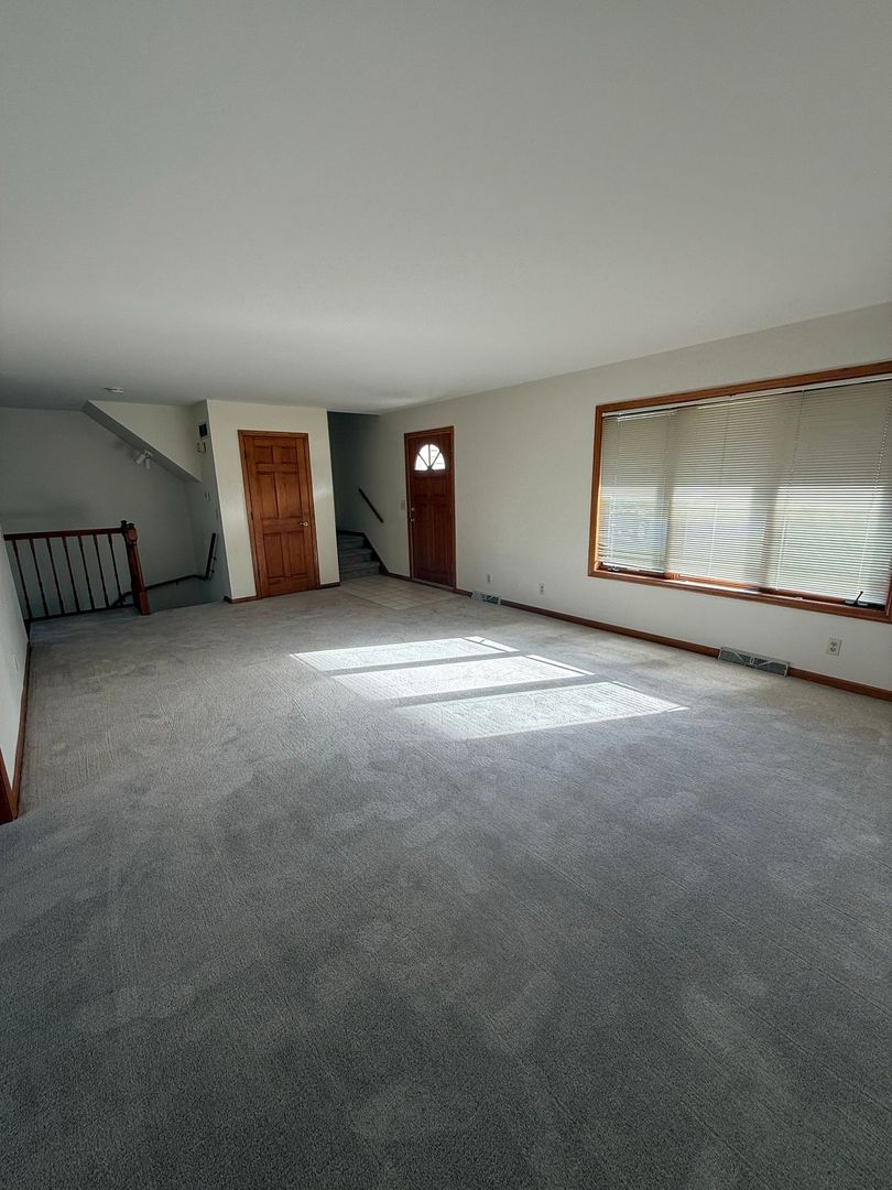 Brookfield Apartment: 19310-19330 Emerald Dr.