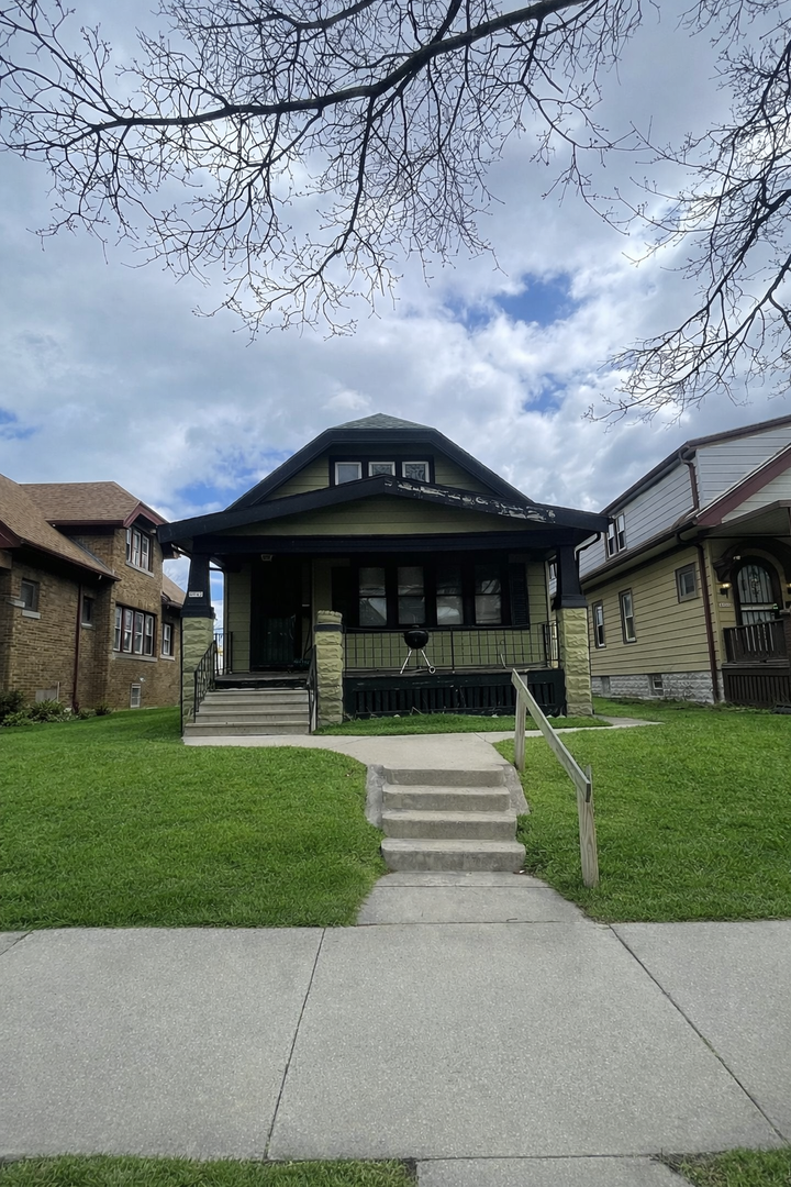Milwaukee Apartment: 4042 N. 12th St.