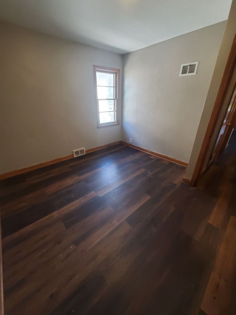 Milwaukee House: 5111 N Hopkins St