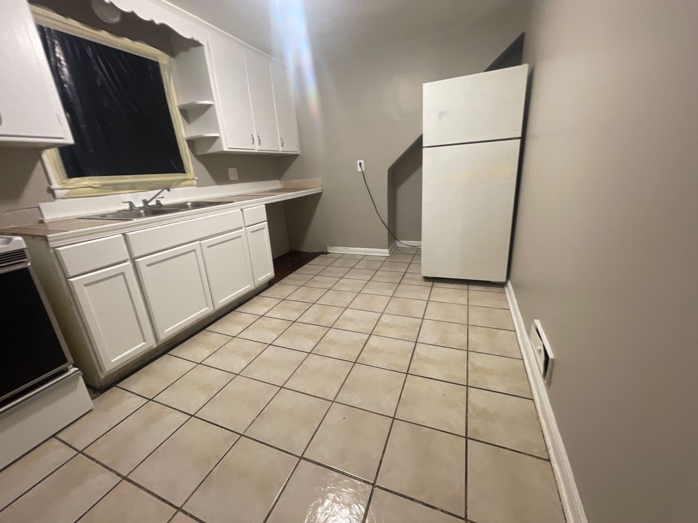 Milwaukee Apartment: 4706-08 N 35th St
