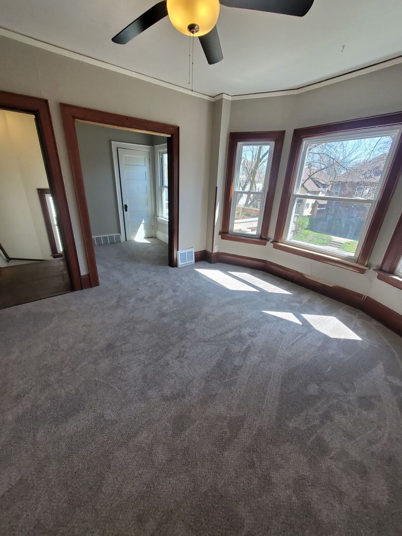 Milwaukee Apartment: 2545-2547 N 38th St