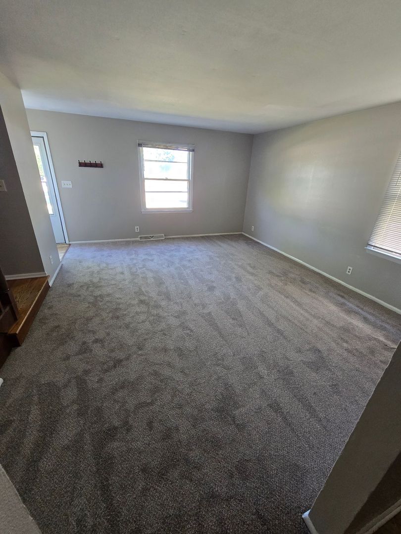 Milwaukee Apartment: 8576-8578 N 107th St.