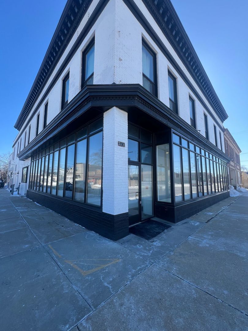 South Milwaukee Apartment: 2001 10th Ave