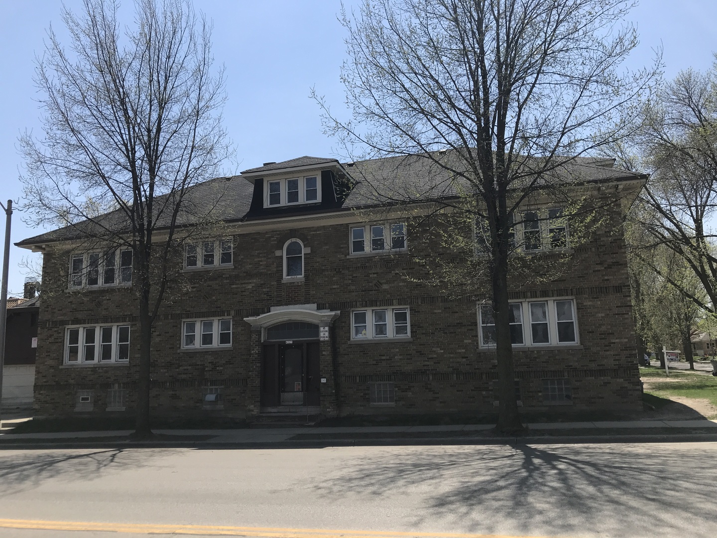 Milwaukee Apartment: 4325 W Burleigh St.