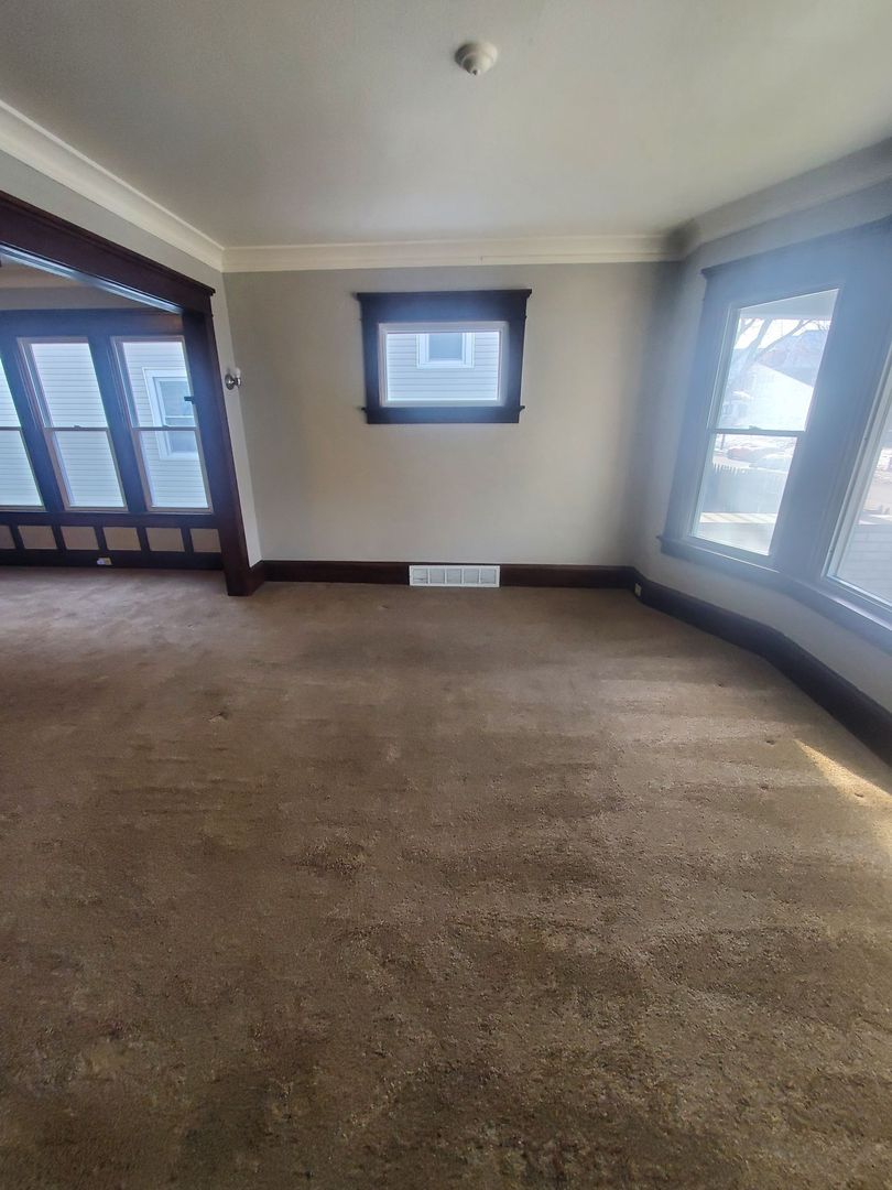 Milwaukee Apartment: 2560-2562 N 40th St.