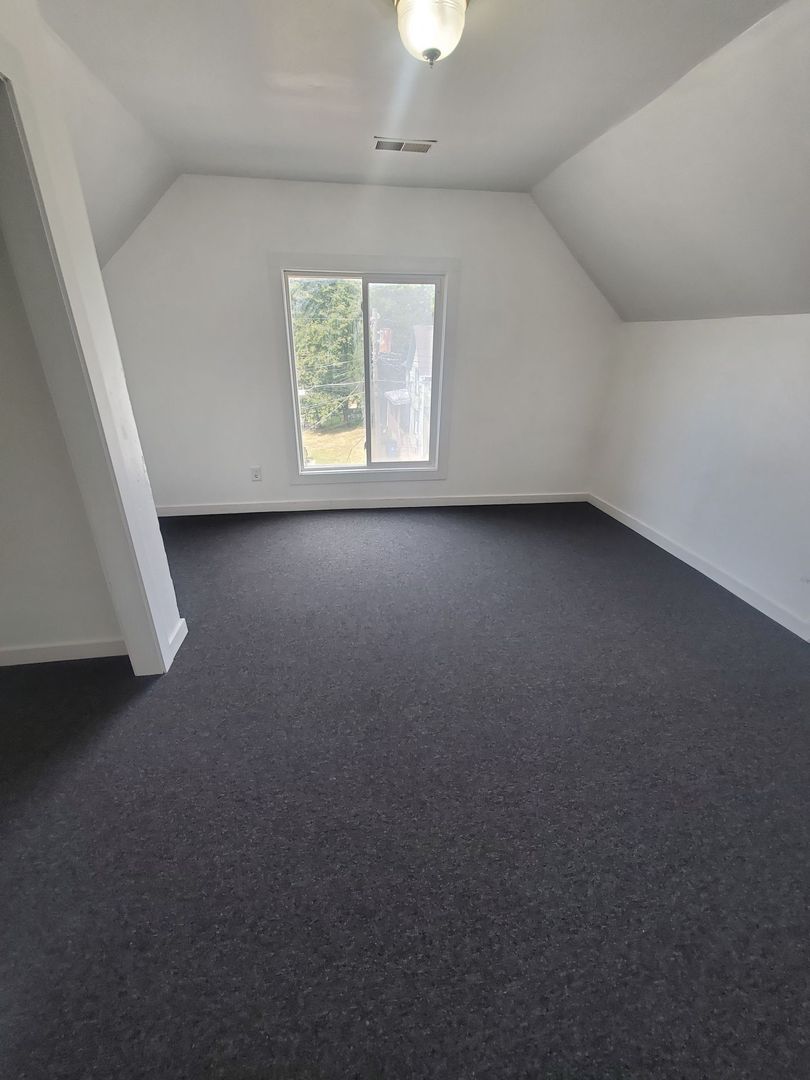 Racine Apartment: 1027 Albert St.