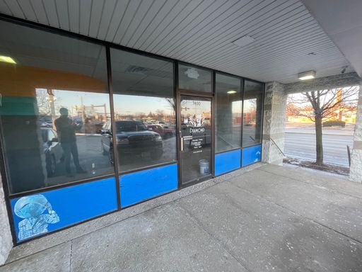 1,036 Sq Ft Retail/Storefront Available on Busy Corner of Capitol and Appleton – photo 1