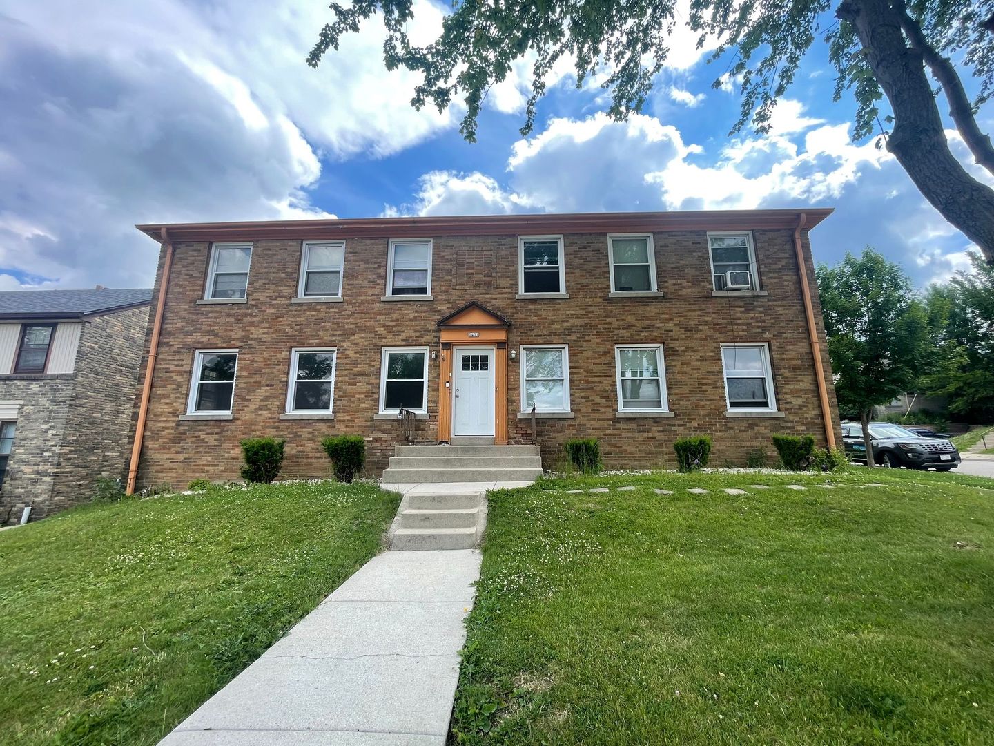 West Milwaukee Apartment: 5431 W Greenfield Ave.