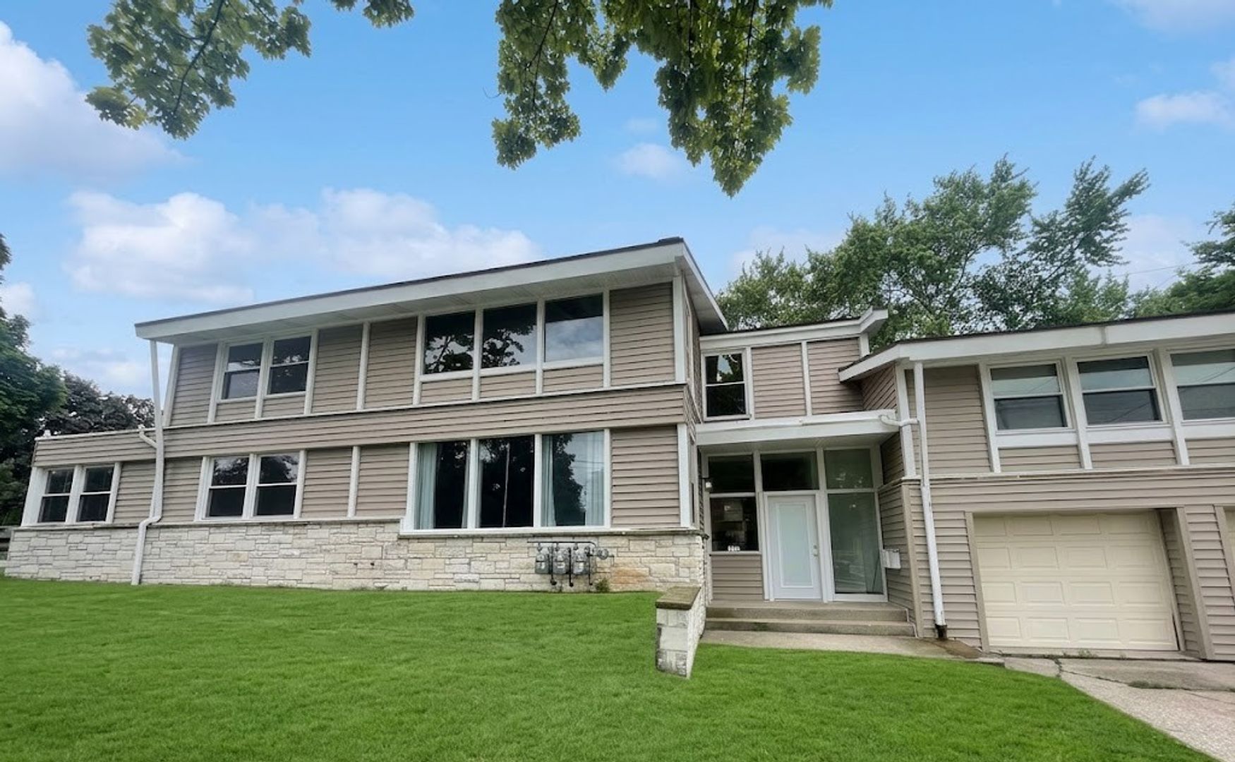 West Allis Apartment: 7611 W Arthur Ave.