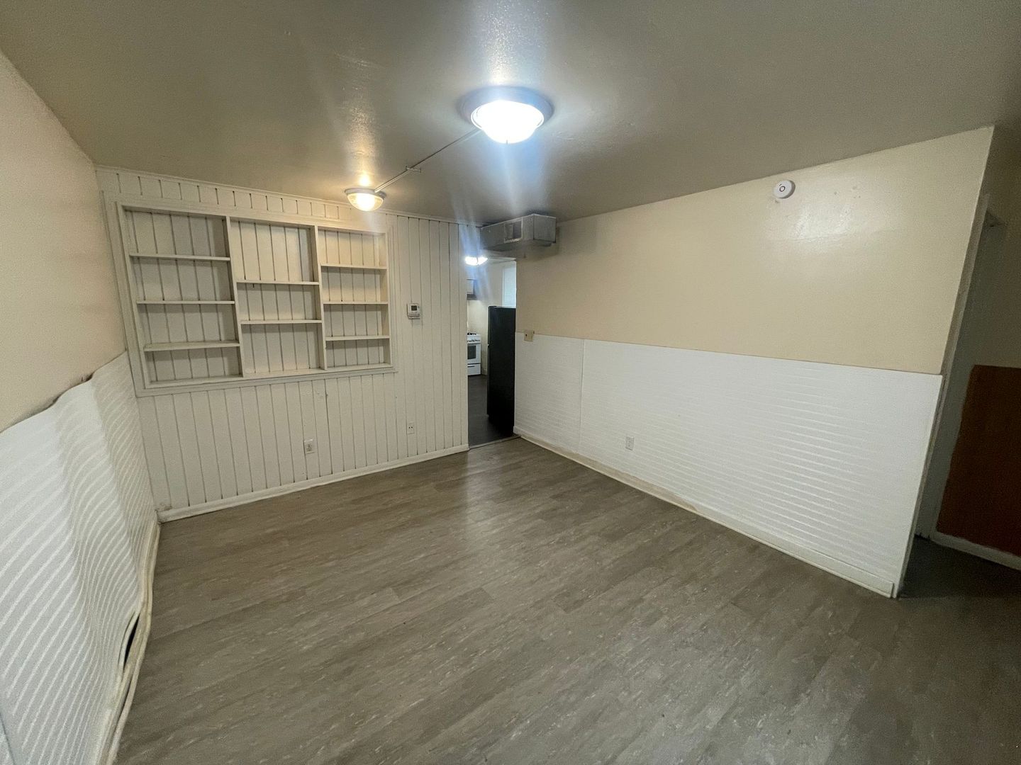 Milwaukee Apartment: 1966 S 11th St.