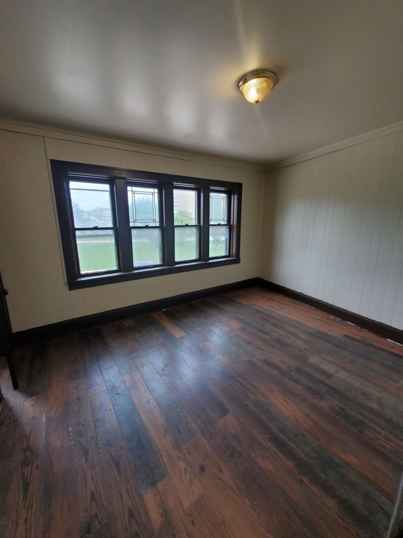 West Milwaukee Apartment: 5101-5105 W. National Ave.
