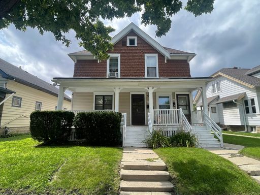 1 Bedroom Upper