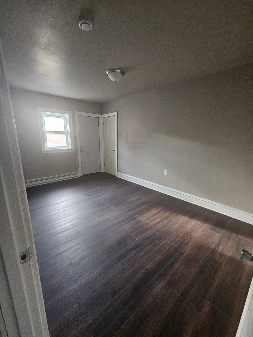 Milwaukee Apartment: 3901-3911 N 27th St.