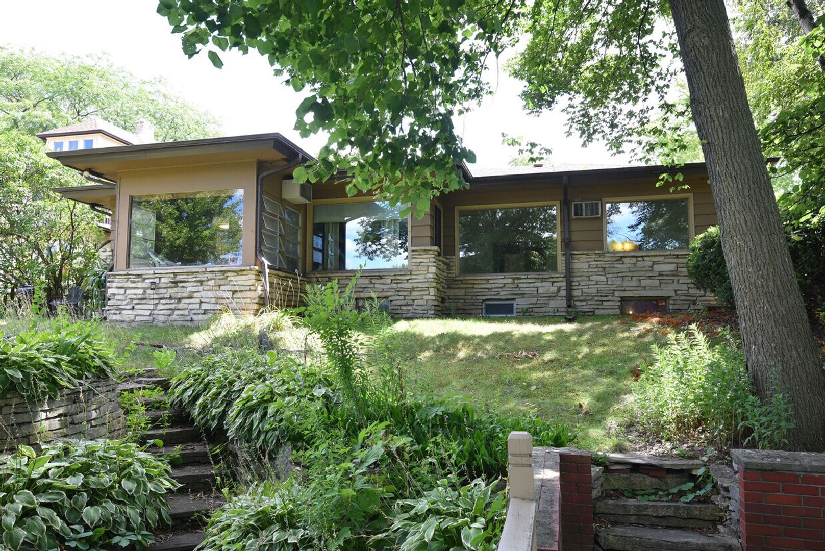 Glendale Townhome: 716 W Rock Pl