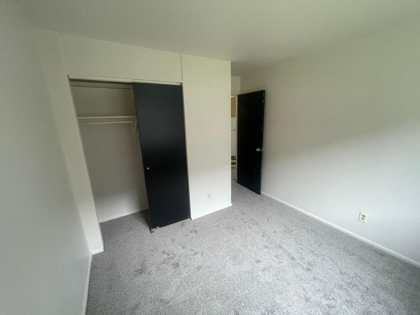 Milwaukee Apartment: 737 N 21st St.