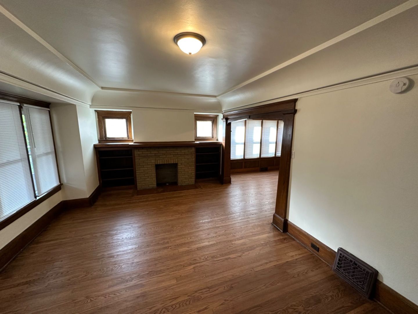 Milwaukee Apartment: 2671-2673 N 45th St.