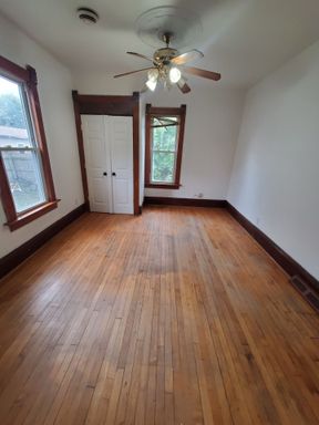 Studio unit for rent