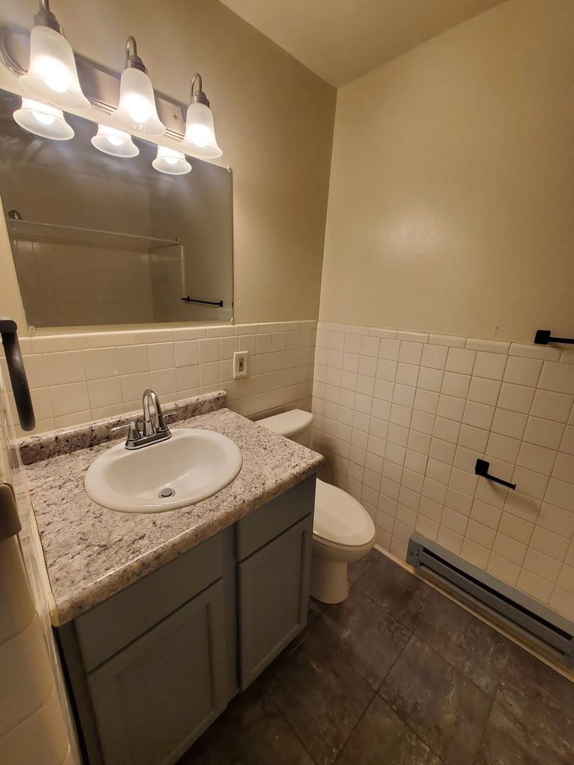 Waukesha Apartment: 342-344 W. Main St