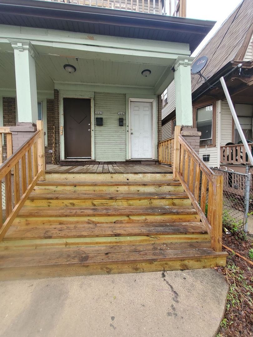 Milwaukee Apartment: 3045-3047 N 11th St.