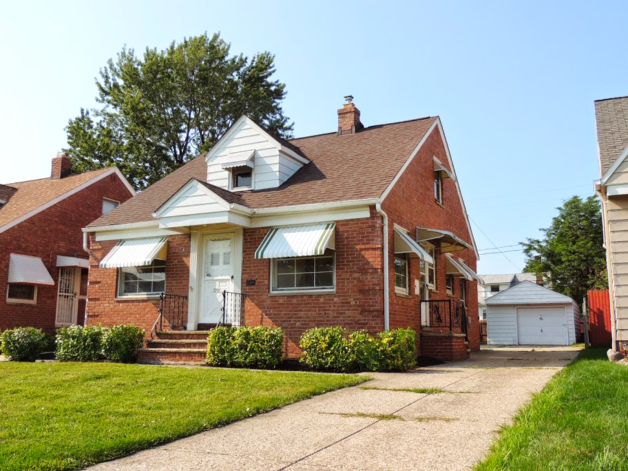 Euclid House: 22001 Tracy Avenue