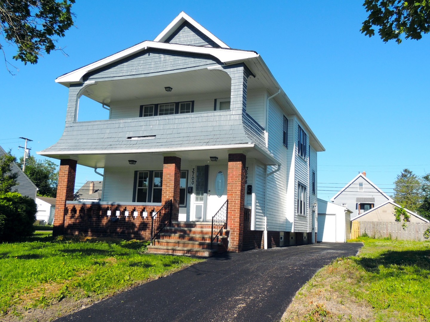 Shaker Heights Apartment: 3698 Menlo Road