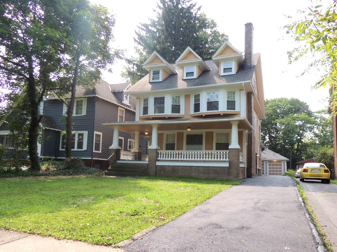 Cleveland Heights House: 3284 Hyde Park Avenue