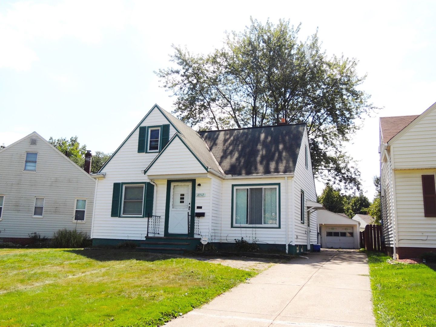 Maple Heights House: 18512 Lewis Drive
