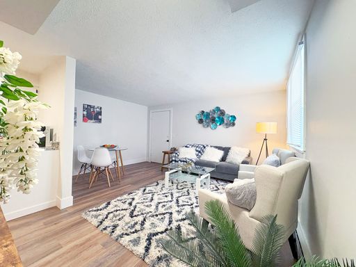 1 Bed and 1 Bath Apartments for Rent in Canton | Newly Renovated – photo 1